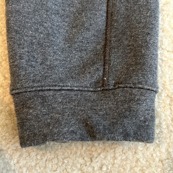 Youth Members Mark Joggers - Picture 5 of 9